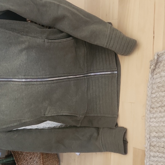 LULULEMON RADIENT JACKET II - Picture 4 of 11